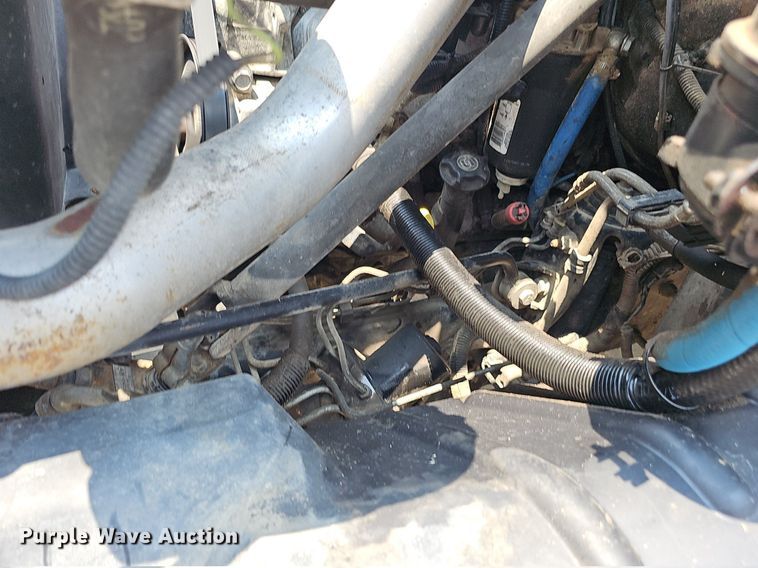 image for item MD9870 2006 GMC C4500  flatbed truck