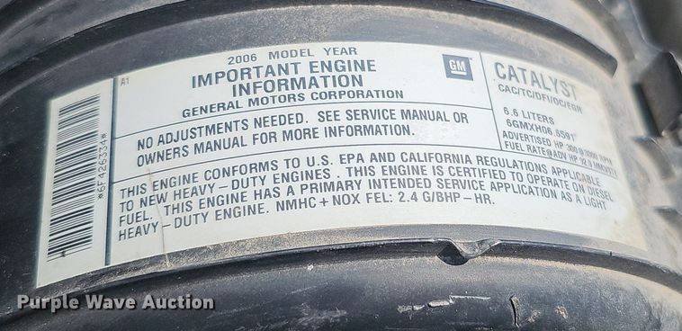 image for item MD9870 2006 GMC C4500  flatbed truck