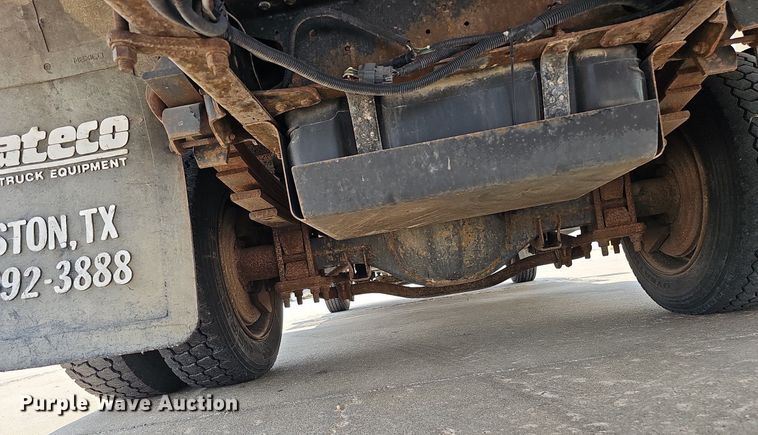 image for item MD9870 2006 GMC C4500  flatbed truck