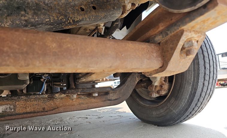 image for item MD9870 2006 GMC C4500  flatbed truck