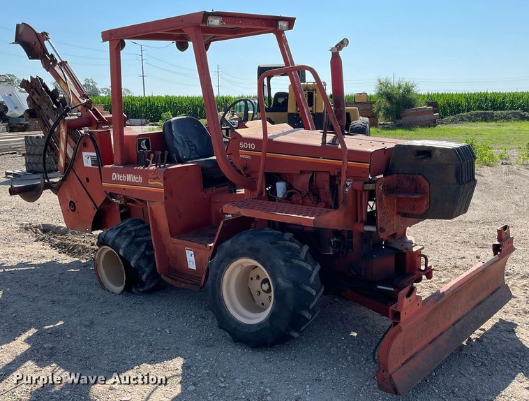 image for item ME9829 1986 Ditch Witch 5010DD  trencher