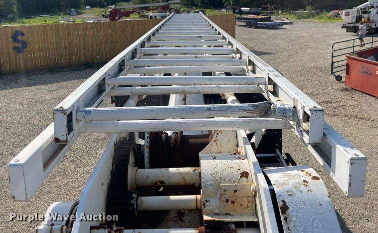 image for item ME9939 1991 International 4900  crane truck