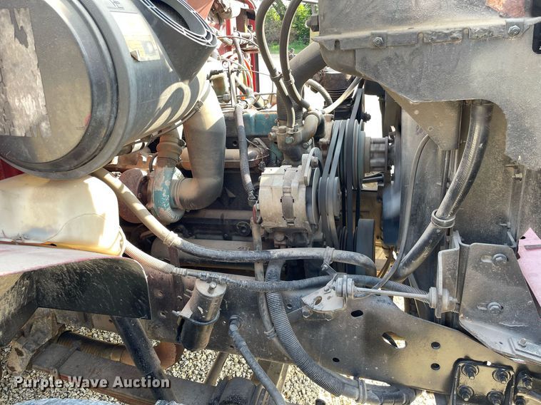 image for item ME9939 1991 International 4900  crane truck