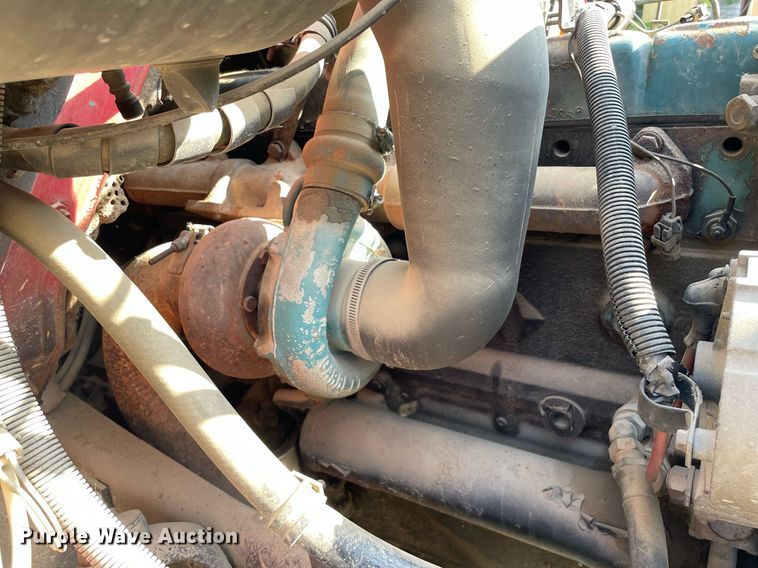 image for item ME9939 1991 International 4900  crane truck