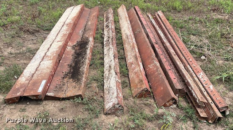 image for item ME9985 Symons  concrete form corner panels