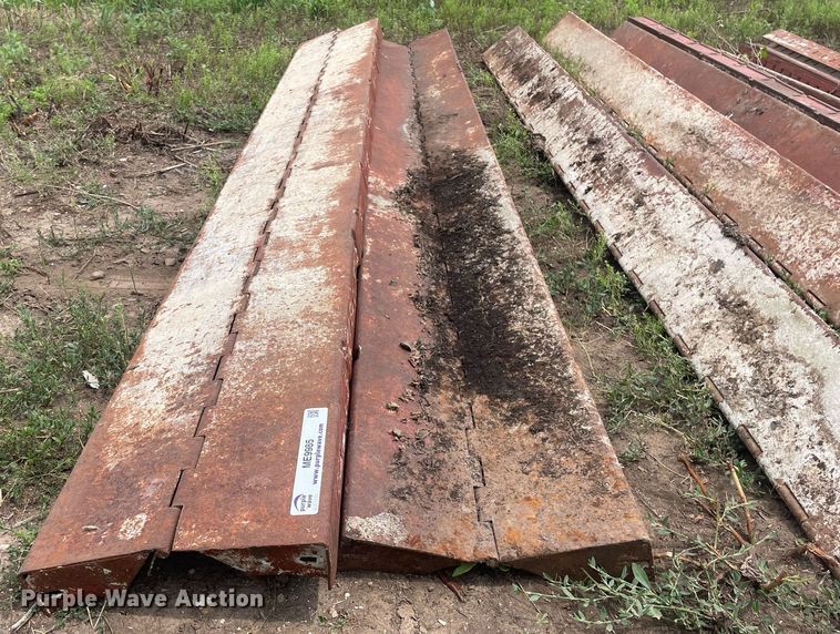 image for item ME9985 Symons  concrete form corner panels