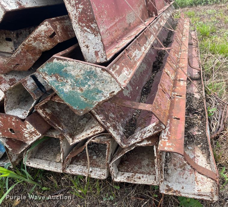 image for item ME9985 Symons  concrete form corner panels