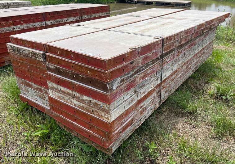 image for item ME9988 (20) Symons 8'L x 24"W concrete wall forms