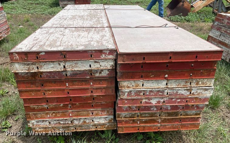 image for item ME9989 (20) Symons 8'L x 24"W concrete wall forms