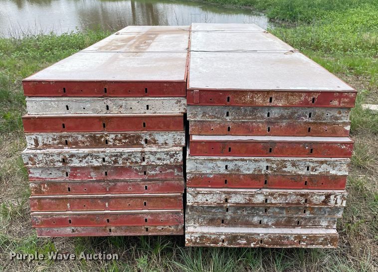 image for item ME9990 (20) Symons 8'L x 24"W concrete wall forms