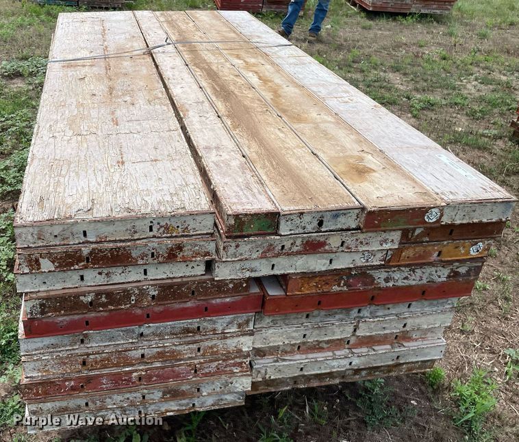 image for item ME9994 Symons  concrete wall supplies