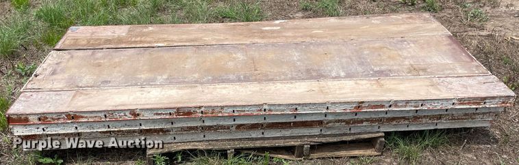 image for item ME9994 Symons  concrete wall supplies