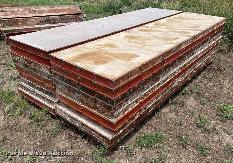image for item ME9995 (18) Symons 8'L x 24"W concrete wall forms