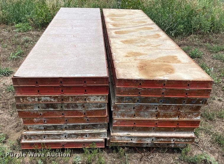 image for item ME9995 (18) Symons 8'L x 24"W concrete wall forms
