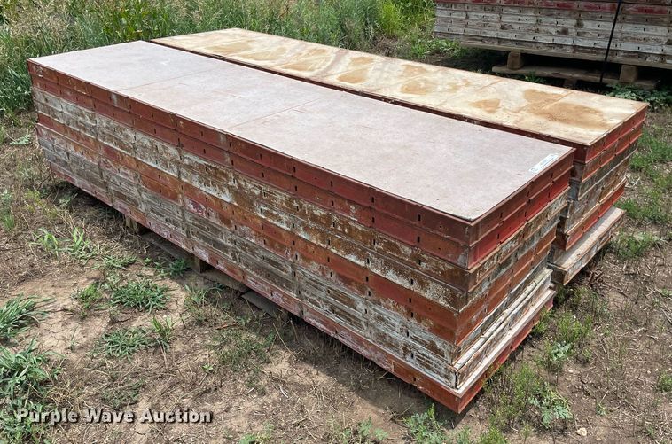 image for item ME9995 (18) Symons 8'L x 24"W concrete wall forms