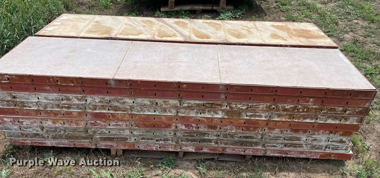 image for item ME9995 (18) Symons 8'L x 24"W concrete wall forms
