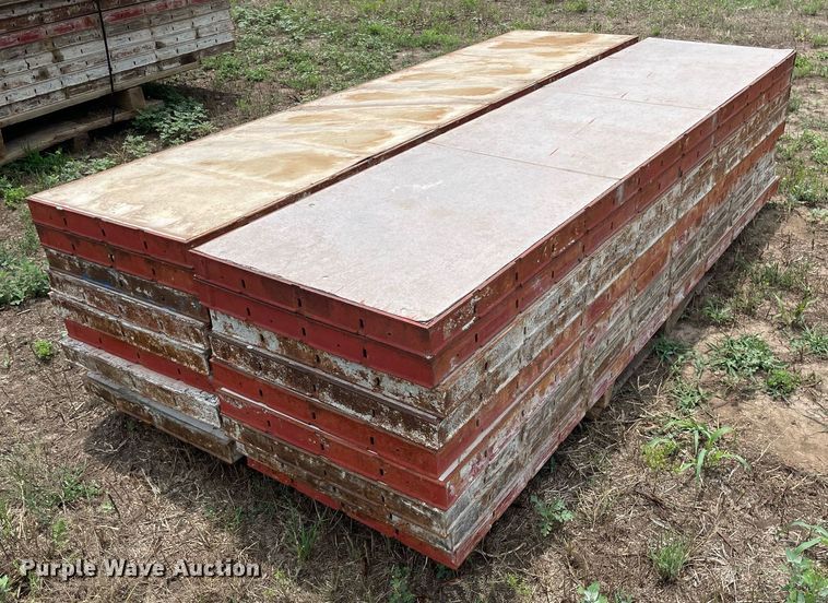 image for item ME9995 (18) Symons 8'L x 24"W concrete wall forms