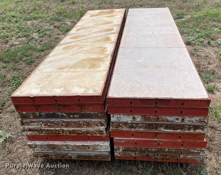 image for item ME9995 (18) Symons 8'L x 24"W concrete wall forms