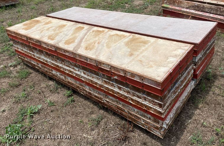 image for item ME9995 (18) Symons 8'L x 24"W concrete wall forms