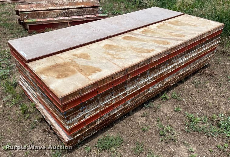 image for item ME9995 (18) Symons 8'L x 24"W concrete wall forms