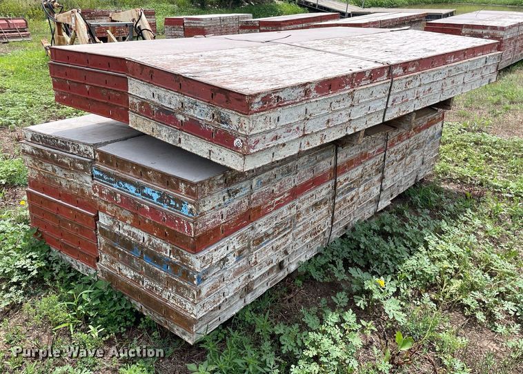 image for item ME9996 (28) Symons 8'L x 24"W concrete forms