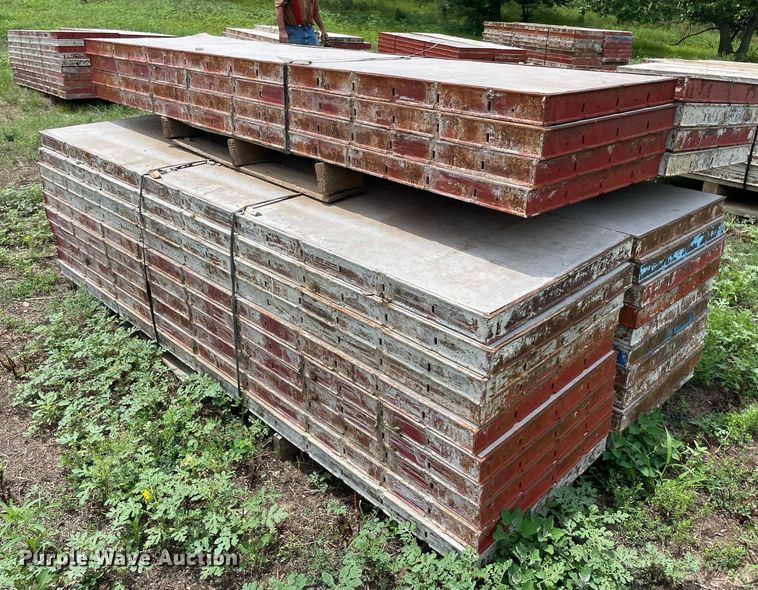 image for item ME9996 (28) Symons 8'L x 24"W concrete forms