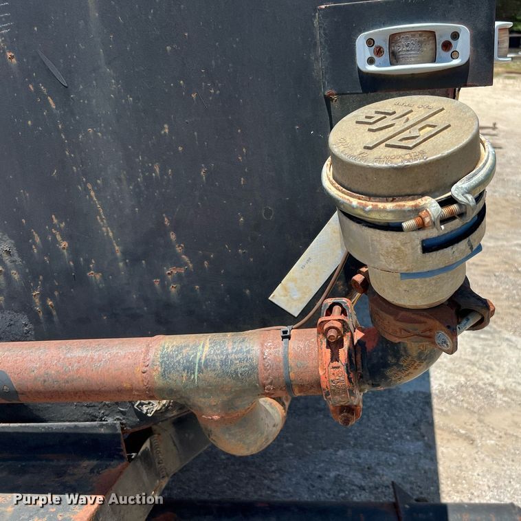 image for item MG9028 Imperial Tank Co.  water tank bed