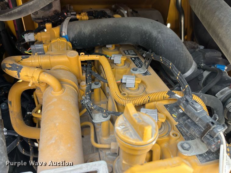 image for item MG9297 2021 Caterpillar 242D3  skid steer loader