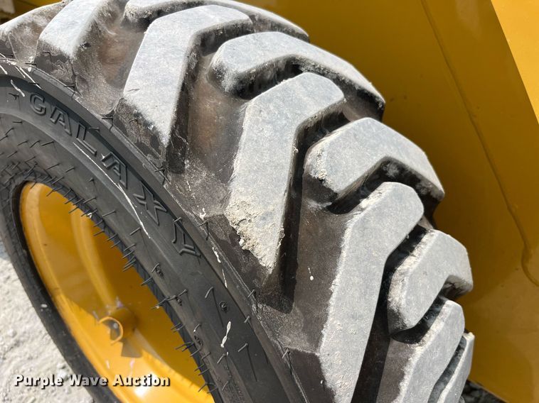 image for item MG9297 2021 Caterpillar 242D3  skid steer loader