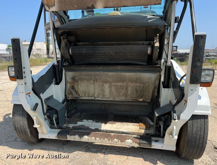 image for item MG9313 2010 Elgin Pelican NP  street sweeper