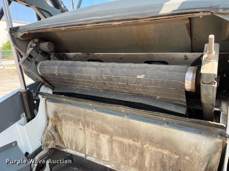 image for item MG9313 2010 Elgin Pelican NP  street sweeper