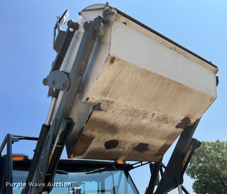 image for item MG9313 2010 Elgin Pelican NP  street sweeper