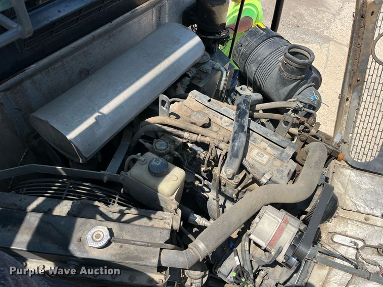 image for item MG9313 2010 Elgin Pelican NP  street sweeper