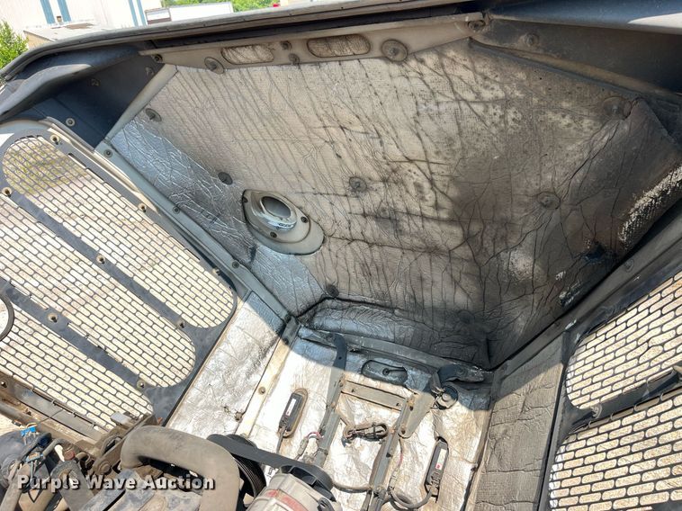 image for item MG9313 2010 Elgin Pelican NP  street sweeper