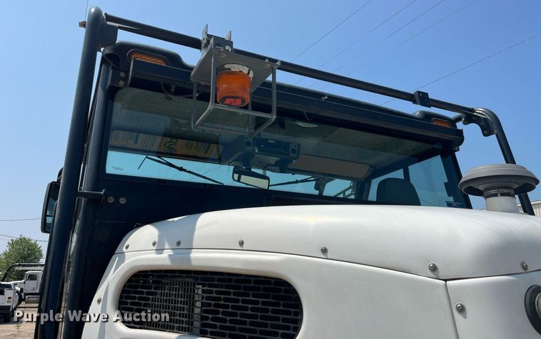 image for item MG9313 2010 Elgin Pelican NP  street sweeper