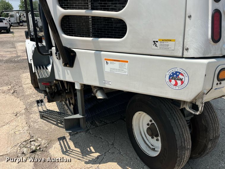 image for item MG9313 2010 Elgin Pelican NP  street sweeper