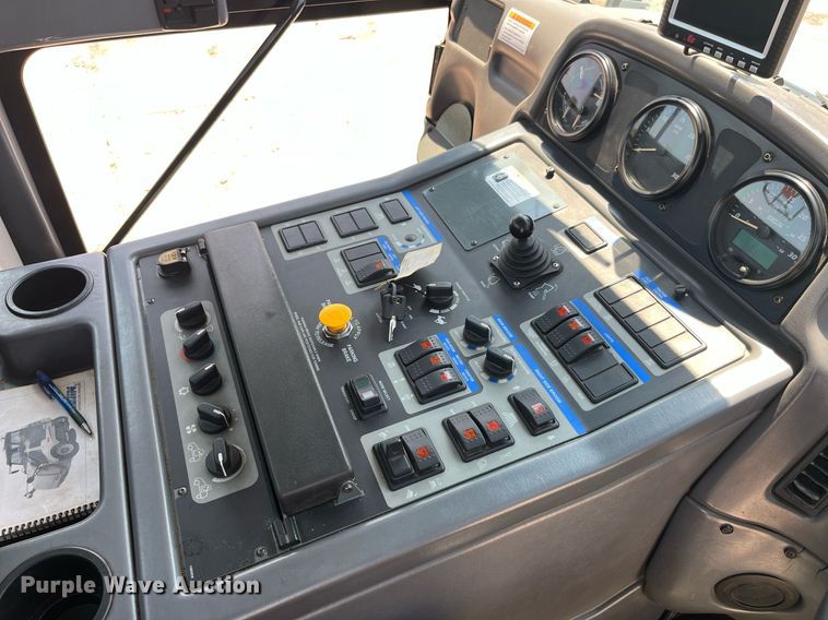 image for item MG9313 2010 Elgin Pelican NP  street sweeper