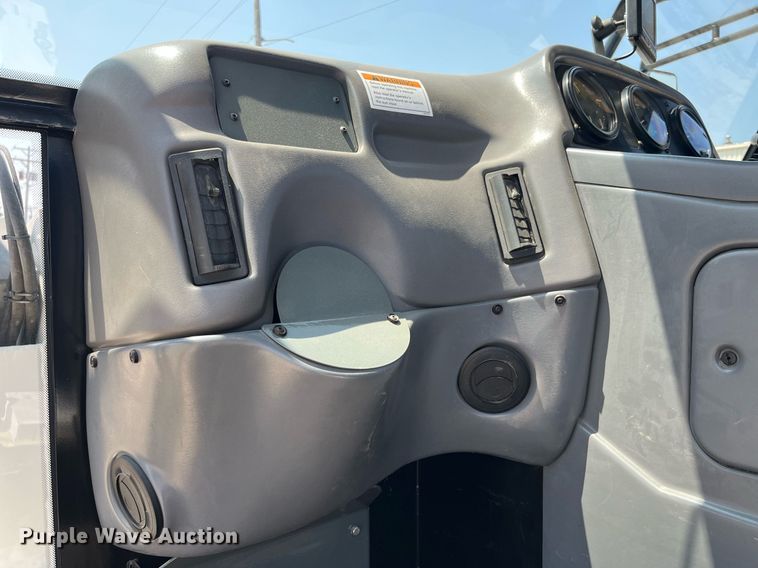 image for item MG9313 2010 Elgin Pelican NP  street sweeper