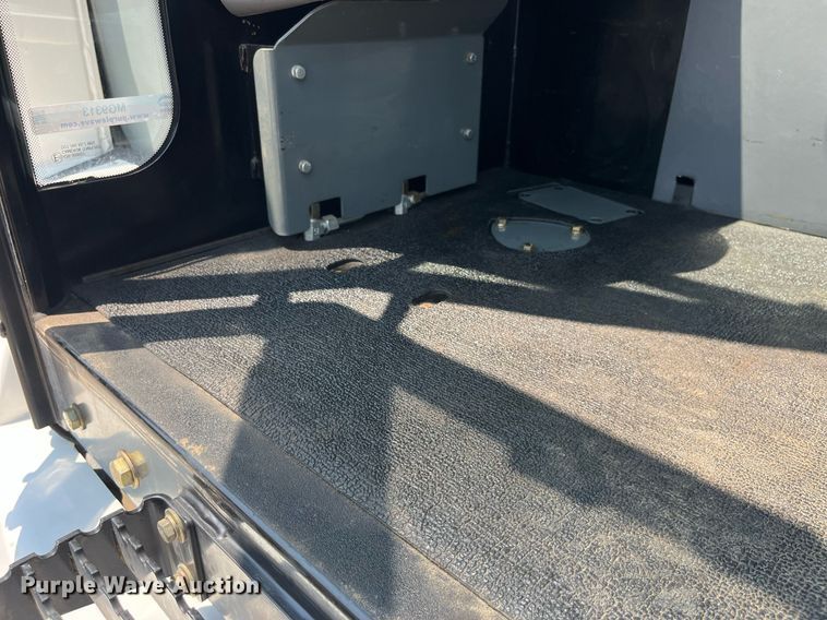 image for item MG9313 2010 Elgin Pelican NP  street sweeper