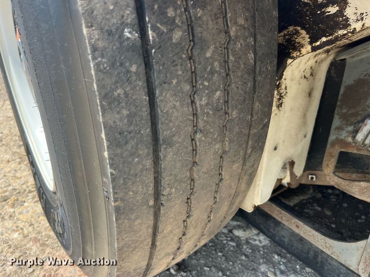 image for item MG9313 2010 Elgin Pelican NP  street sweeper