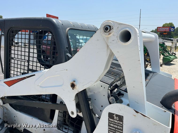 image for item MG9314 2017 Bobcat S570  skid steer loader