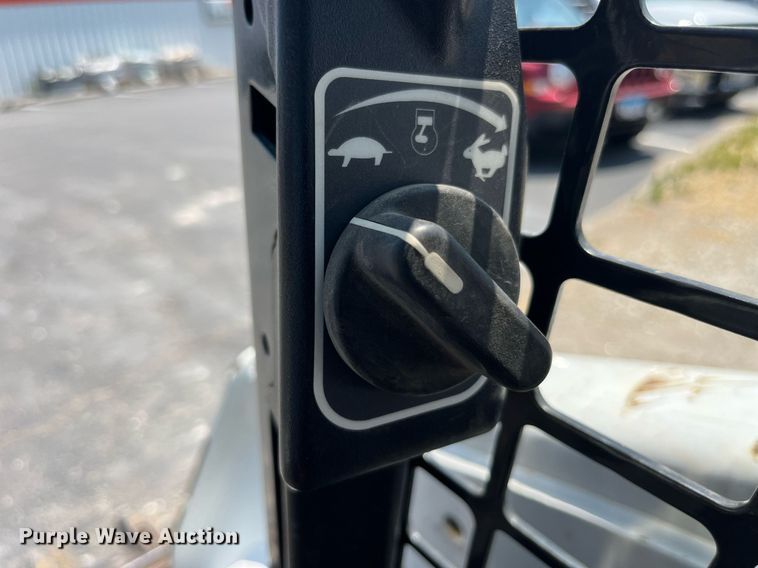 image for item MG9314 2017 Bobcat S570  skid steer loader