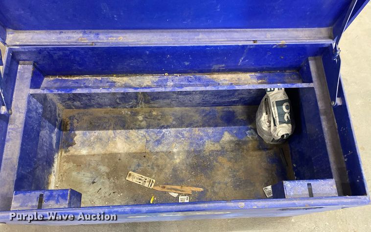 image for item MG9940 (2) toolboxes