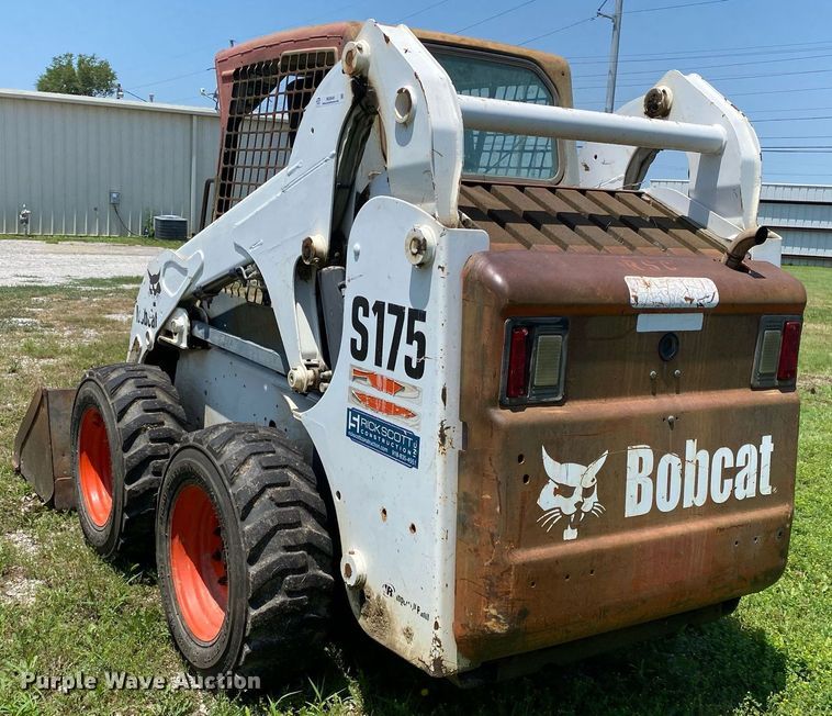 image for item MG9949 2005 Bobcat S175  skid steer loader