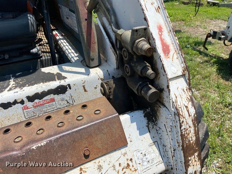 image for item MG9949 2005 Bobcat S175  skid steer loader