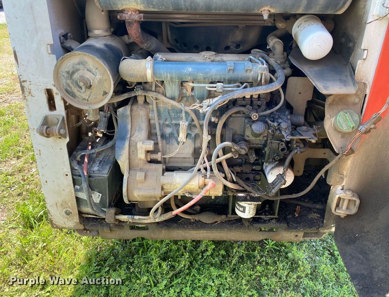 image for item MG9949 2005 Bobcat S175  skid steer loader