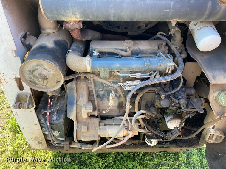 image for item MG9949 2005 Bobcat S175  skid steer loader