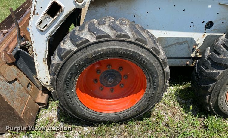 image for item MG9949 2005 Bobcat S175  skid steer loader