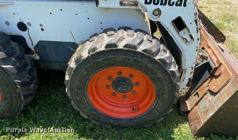 image for item MG9949 2005 Bobcat S175  skid steer loader