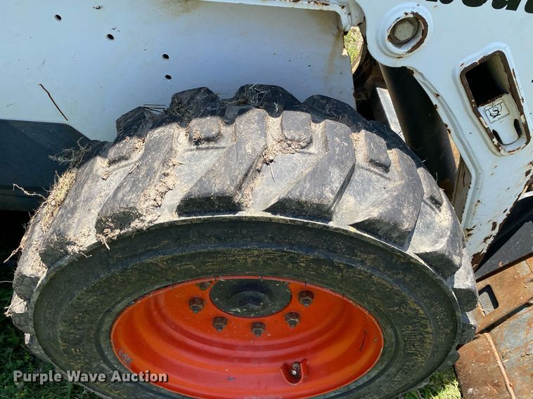 image for item MG9949 2005 Bobcat S175  skid steer loader